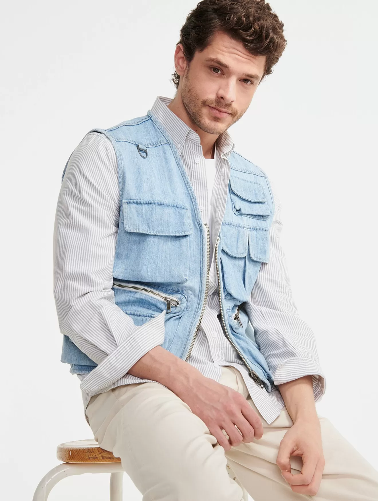 Shop Aigle Gilet Sans Manches Denim Court Denim Light Bleach