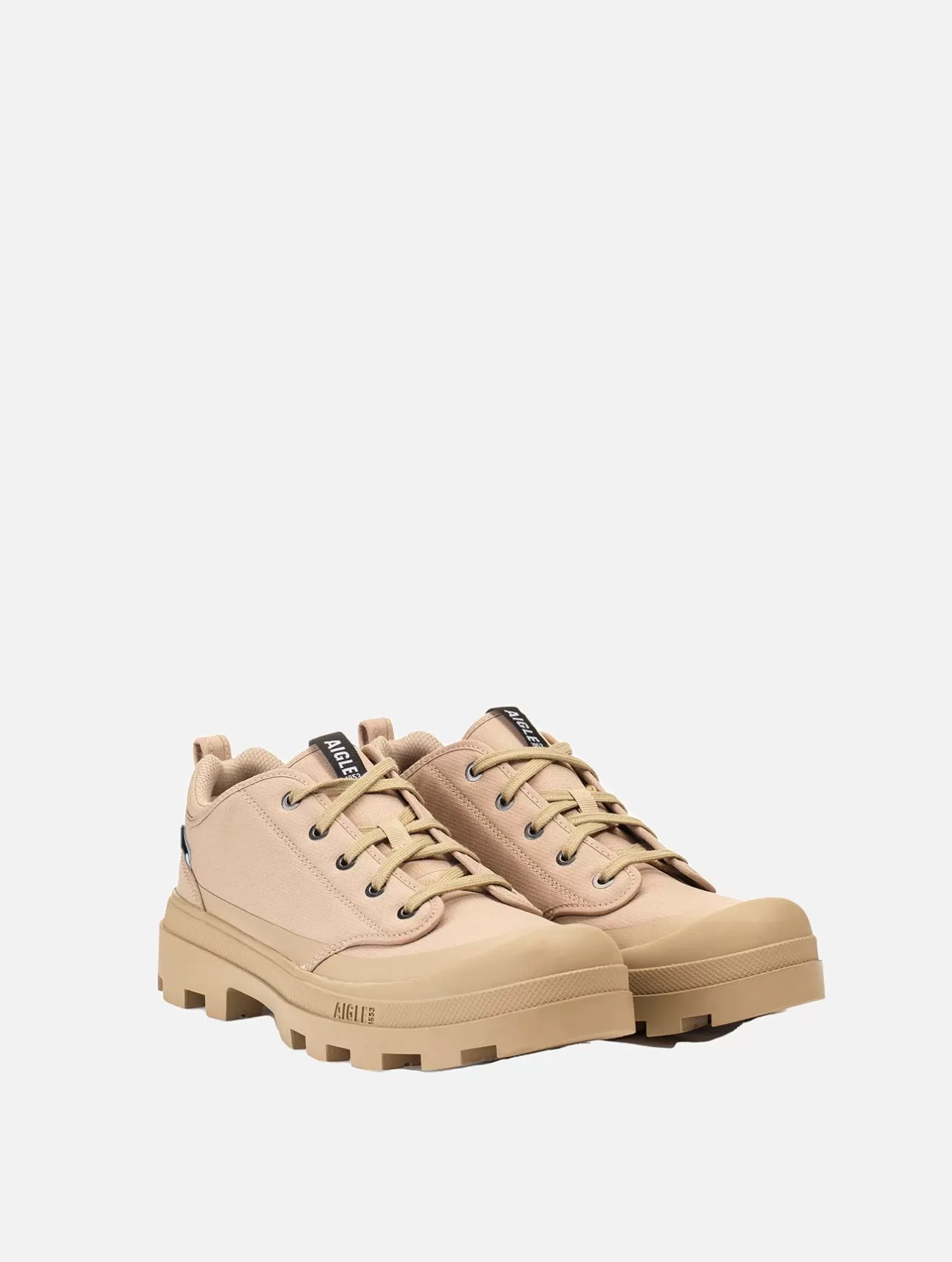 Store Aigle L'Iconique Chaussure De Marche En Polyester Recycle, Version Basse. Sable