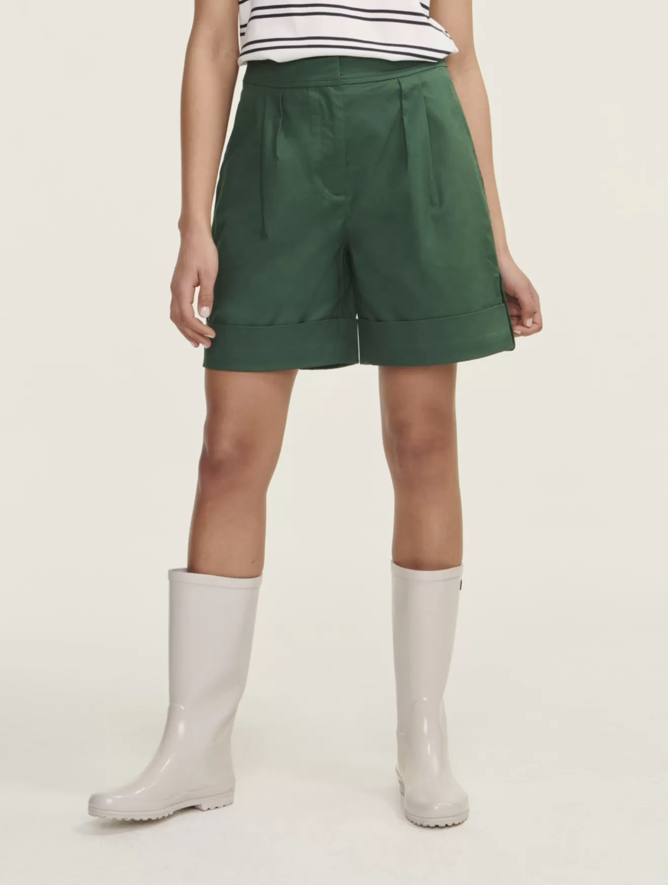 Cheap Aigle Short A Larges Revers Botanic