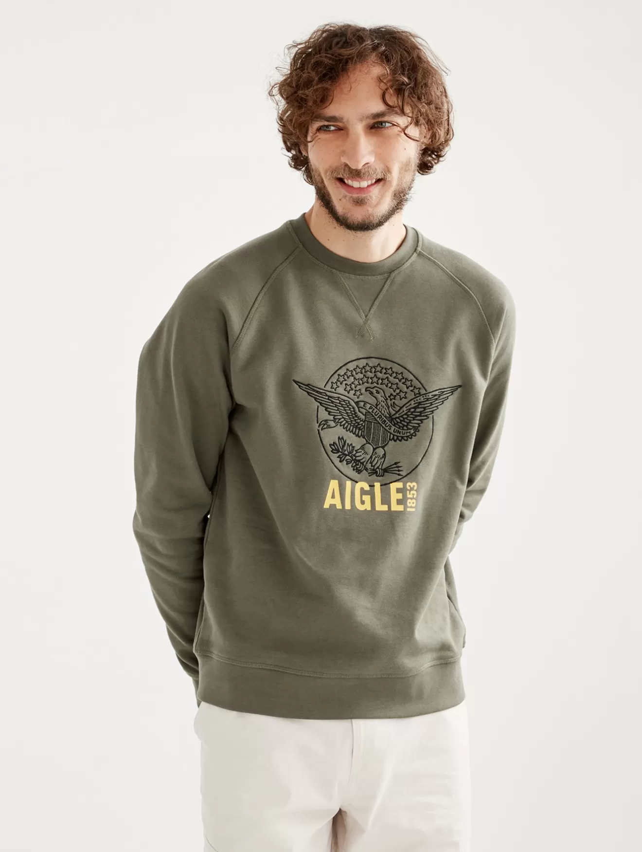 Shop Aigle Sweatshirt Col Rond Avec Broderie Taillis